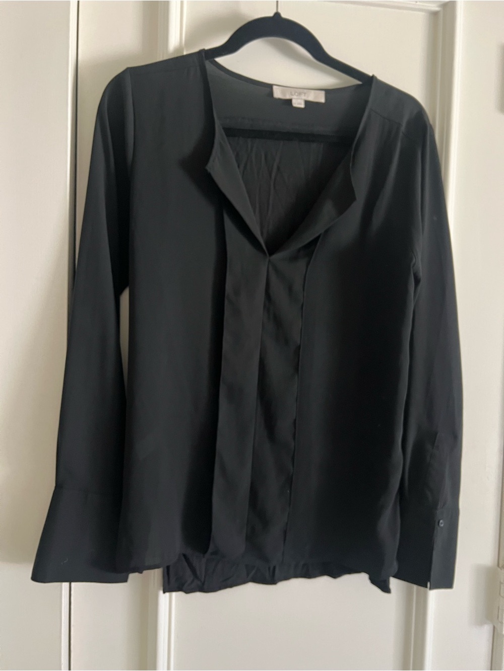 LOFT Black V-Neck Long-Sleeve Blouse